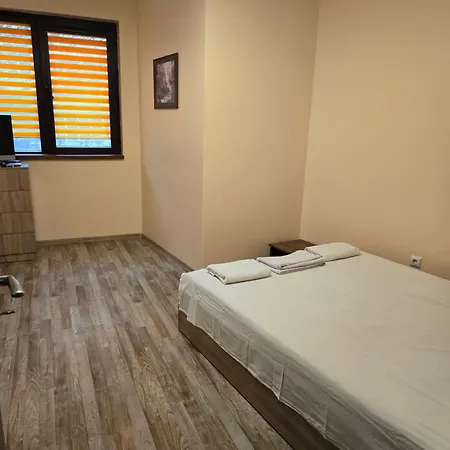 Апартаменти Wild Walnut Варна