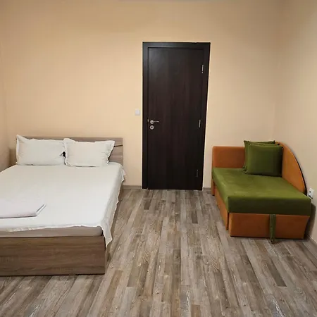 Апартаменти Wild Walnut Варна