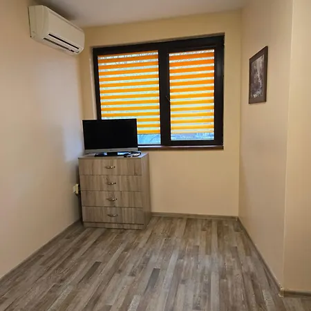 Apartment Wild Walnut Warna